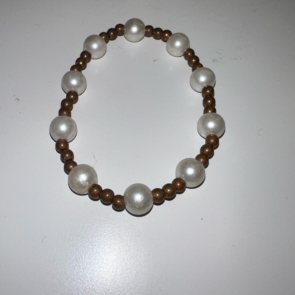 Elegant Brown and White Beaded Bracelet